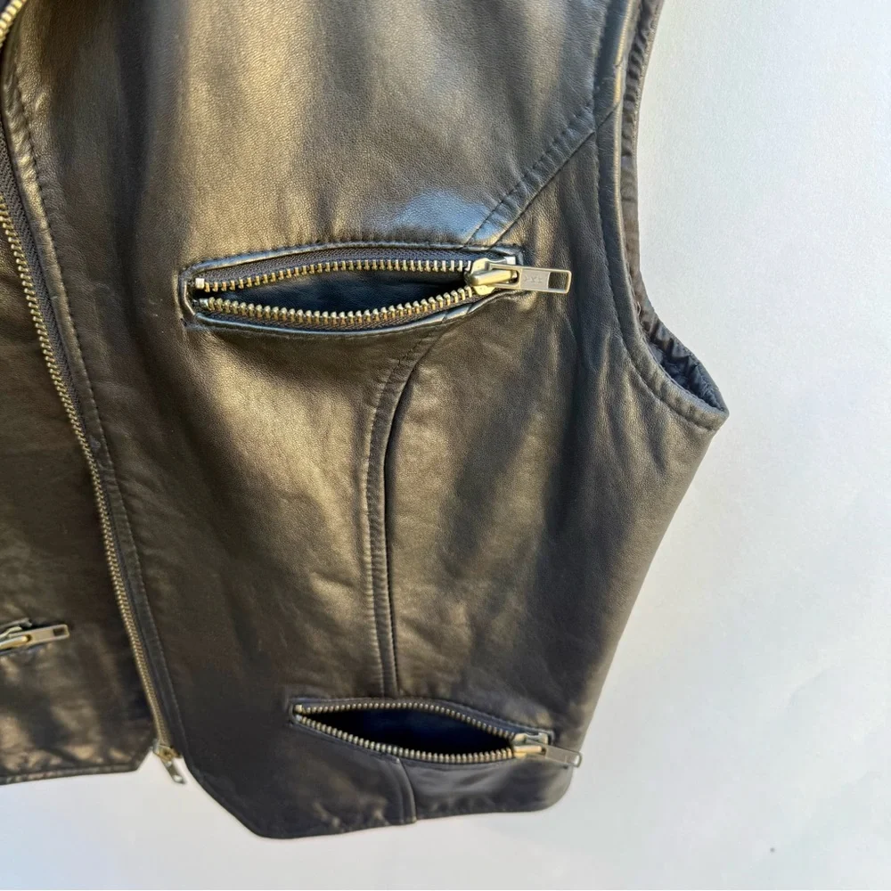 DKNY 90’s Vintage Black Leather Vest size 10 - Picture 7 of 10